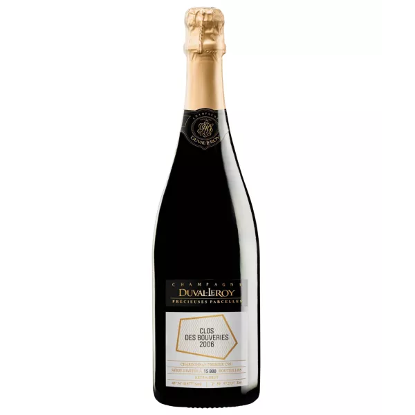 Bouteille de Champagne Duval-Leroy Clos des Bouveries 2006, étiquette noire et dorée, vue de face