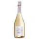 Bouteille de Champagne Mailly L’Intemporelle Brut 2016, vue de face, étiquette blanche sur fond doré