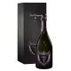 Bouteille de Champagne Dom Pérignon Rosé 2008 avec étiquette rose, vue de face