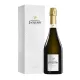 Bouteille de Champagne Jacquart Blanc de Blancs 2015, vue de face, étiquette blanche et dorée, capsule dorée