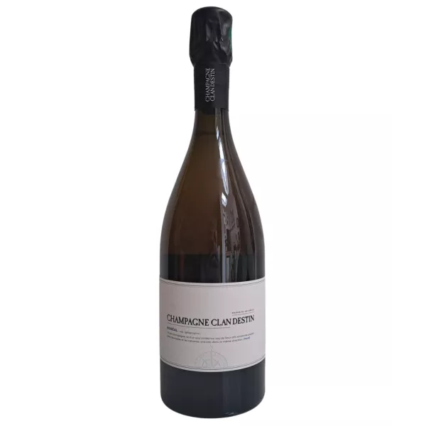 Bouteille de Champagne Clandestin cuvée Boréal 2022, vue de face, étiquette blanche minimaliste