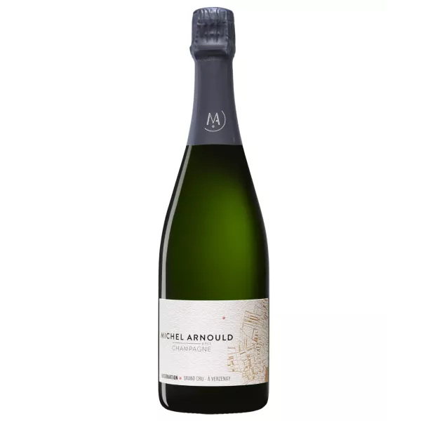 Bouteille de Champagne Michel Arnould Observation Grand Cru, vue de face, étiquette noire et dorée