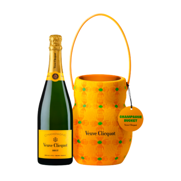Bouteille Champagne Veuve Clicquot Brut Carte Jaune et son seau jaune design Sun Holder par l'artiste Yinka Ilori.