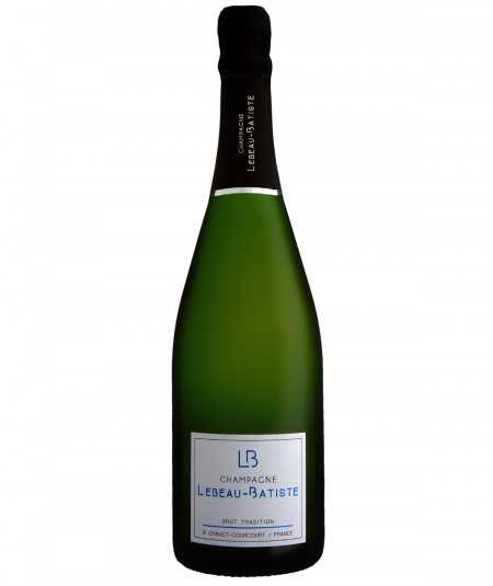 Champagne LEBEAU-BATISTE Brut Tradition - Bouteille élégante de champagne pétillant dans un cadre raffiné.